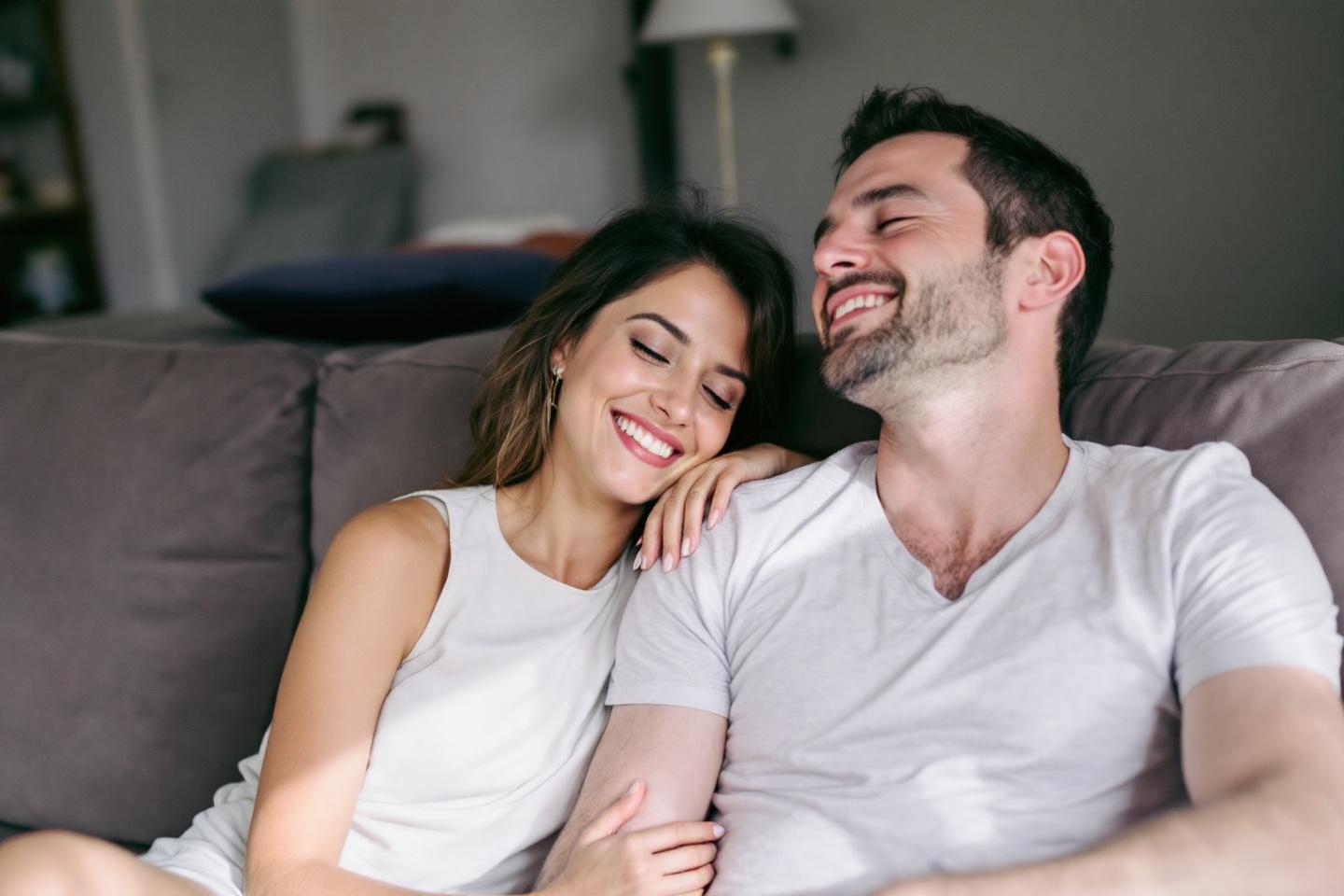 Et si la méditation pouvait booster vos orgasmes et raviver la complicité sexuelle dans votre couple ?
